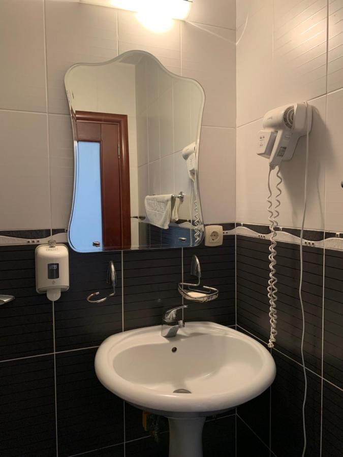 The Four Fish Appartement Petrovac Buitenkant foto