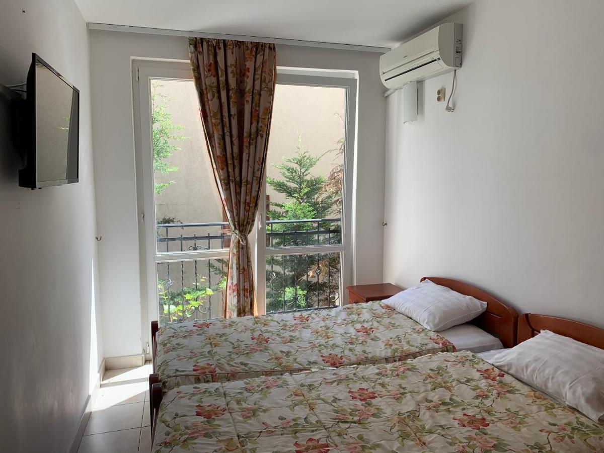 The Four Fish Appartement Petrovac Buitenkant foto